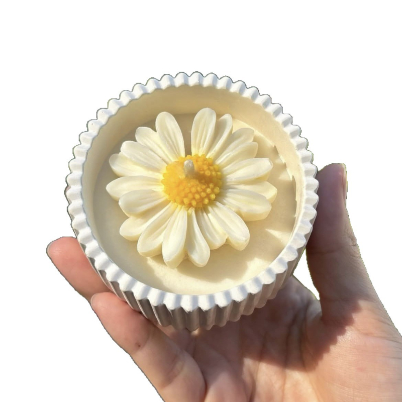 Daisy mirisna svijeća od sojinog voska – poklon za rođendan, dekor sobe