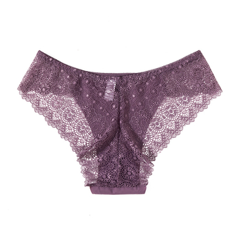 Ženske čipkaste gaćice s niskim strukom, romantične i seksi, mekane i prozračne, od Ice Silk