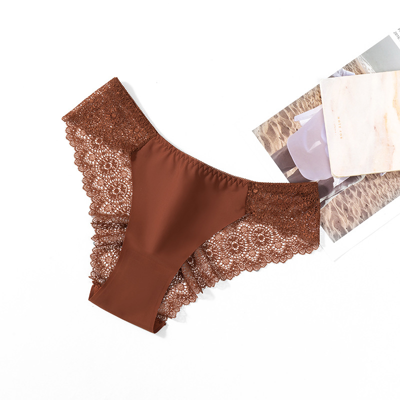 Ženske čipkaste gaćice s niskim strukom, romantične i seksi, mekane i prozračne, od Ice Silk