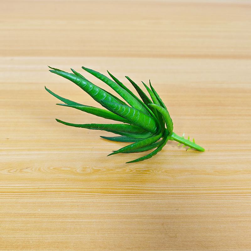 Umjetna sukulentna biljka u loncu – Aloe vera bonsai za dom i dekoraciju