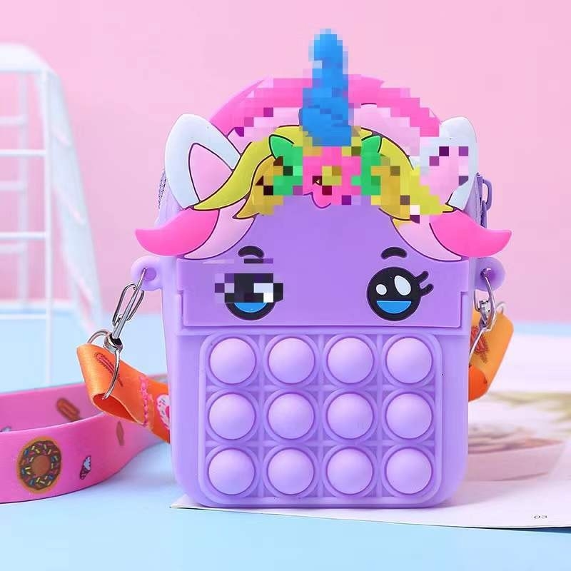 Nova silikonska torbica za kovance s dizajnom princeze, crossbody, za odrasle i djecu, motiv opuštanja s konjem i vijencem od cvijeća.
