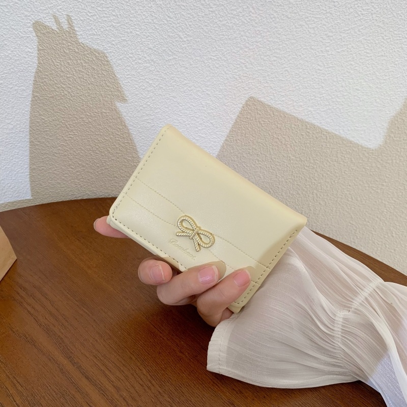 2025 kratka ženska novčanik za studentice, u K-stilu, slatko i jednostavno, s više džepova za kartice i klipsom za novčiće, PVC