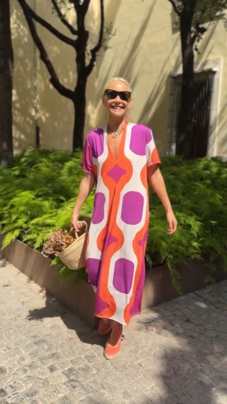 Ljetna midi haljina s V izrezom, opuštenim strukom, kratkim rukavima, otiskom, etno vintage stil, elegantna i graciozna