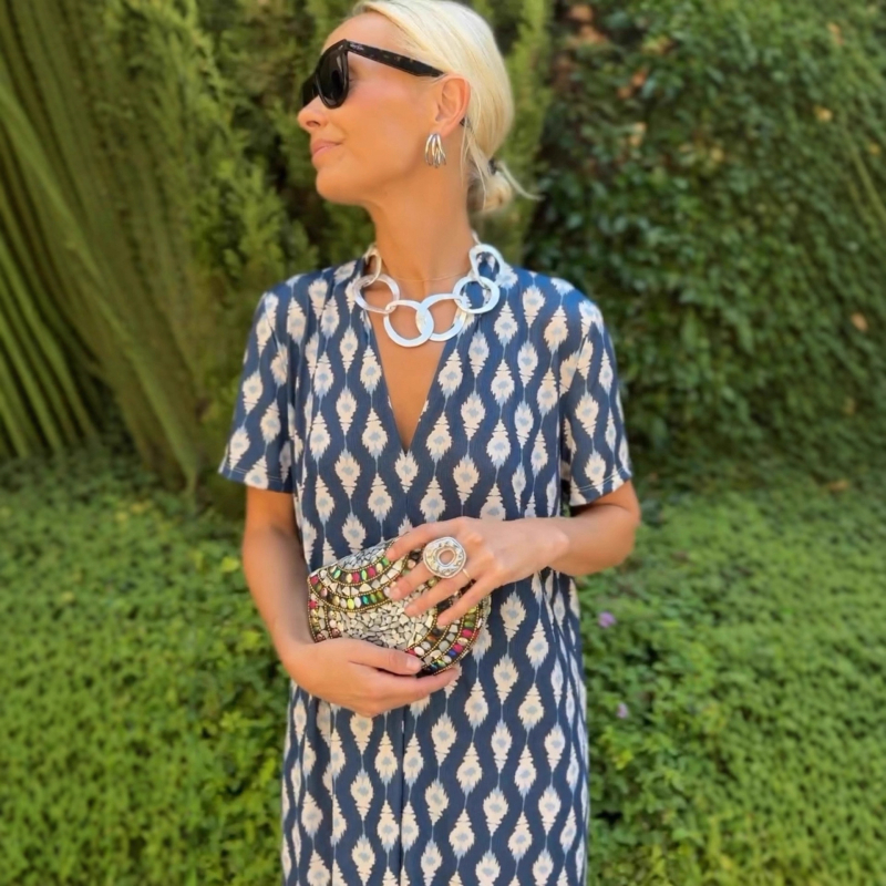 Ljetna midi haljina s V izrezom, opuštenim strukom, kratkim rukavima, otiskom, etno vintage stil, elegantna i graciozna