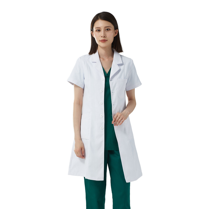 Unisex bijeli laboratorijski kaput za liječnike, medicinske sestre i osoblje u laboratoriju; pamuk-poliester smjesa; dugi ili kratki rukavi; srednja duljina.