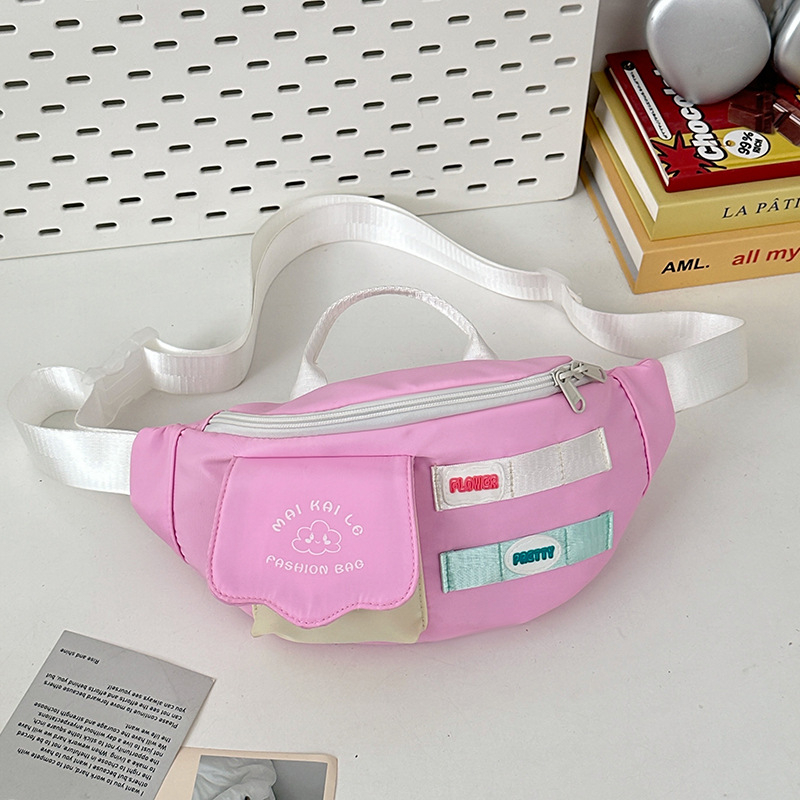 Koreai stílusú trendi női crossbody táska színblokkal, utcai divat, friss és édes.