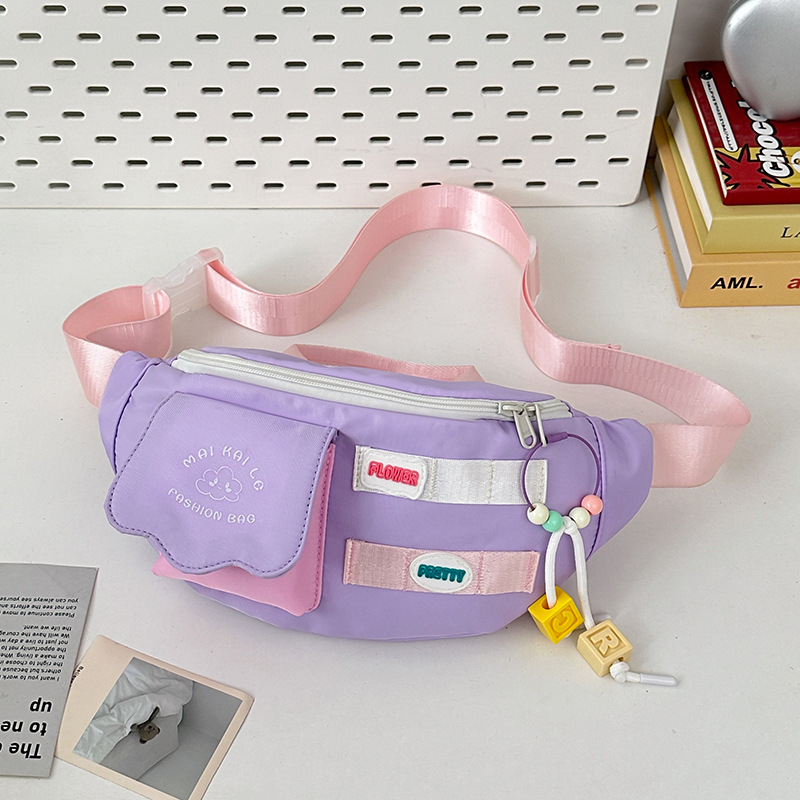 Koreai stílusú trendi női crossbody táska színblokkal, utcai divat, friss és édes.