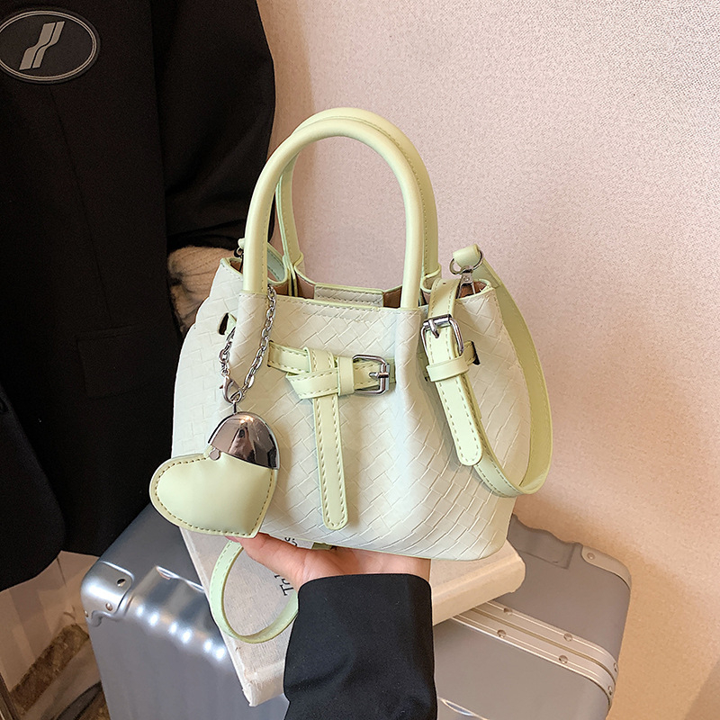 Ženska ručno tkana PU kožna bucket torba s crossbody remenom – proljeće 2025