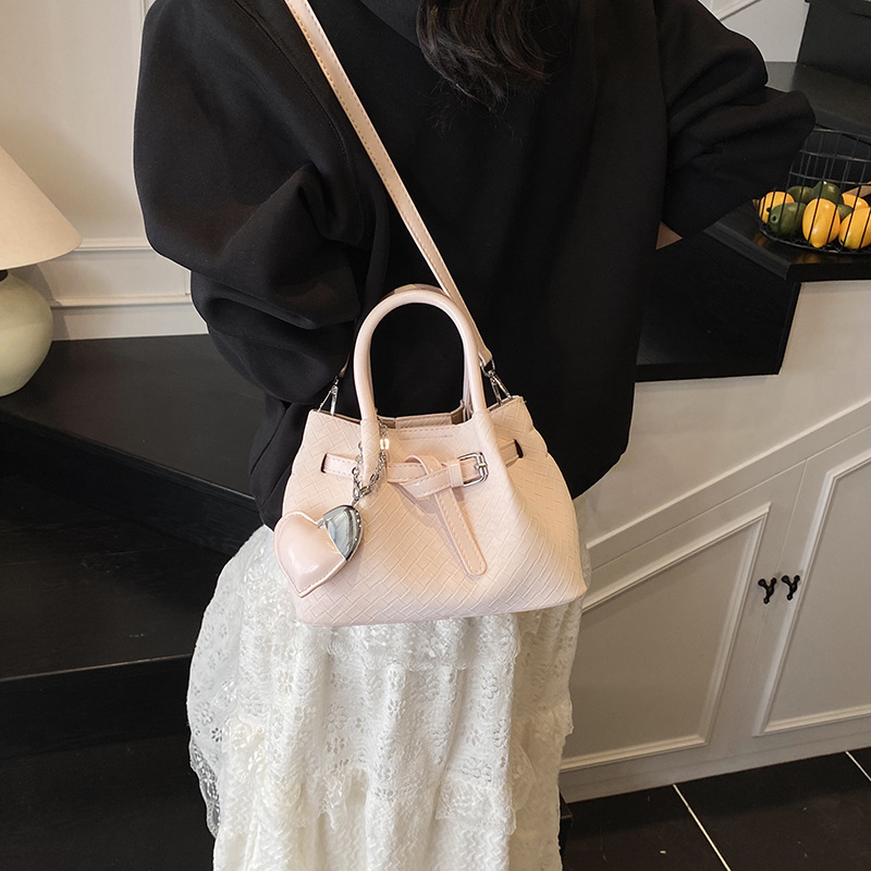 Ženska ručno tkana PU kožna bucket torba s crossbody remenom – proljeće 2025