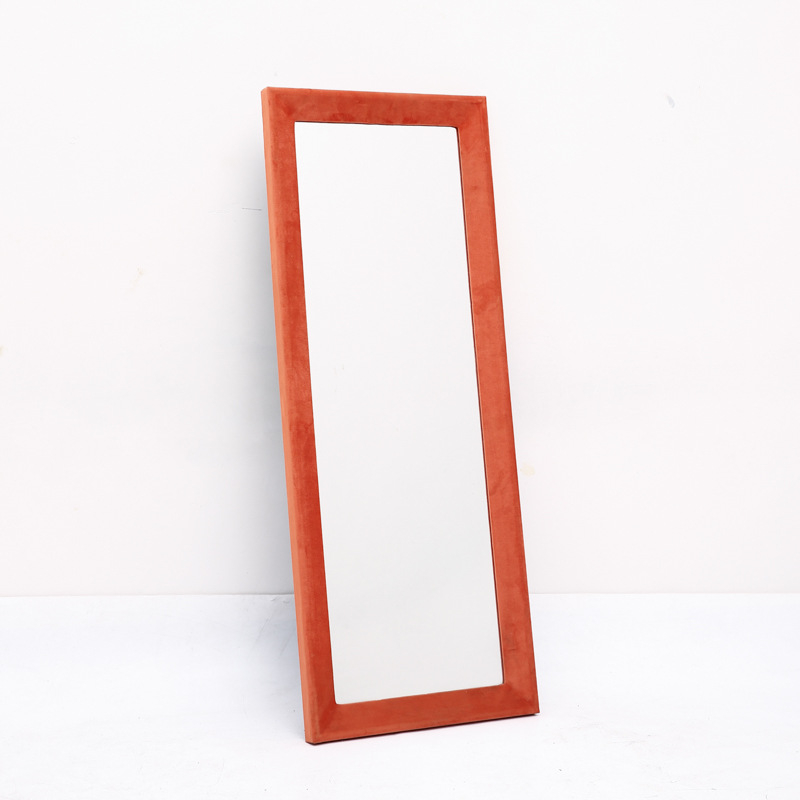 Lányok hálószobájába tervezett teljes hosszúságú álló tükör, téglalap alakú, minimalist, egyedi gyártású