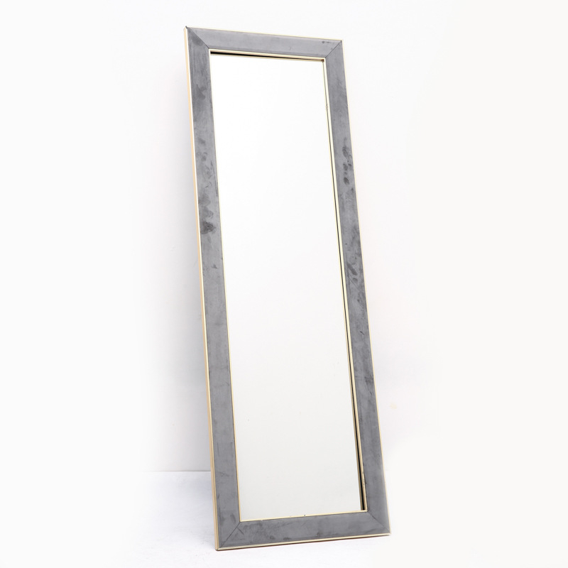 Lányok hálószobájába tervezett teljes hosszúságú álló tükör, téglalap alakú, minimalist, egyedi gyártású