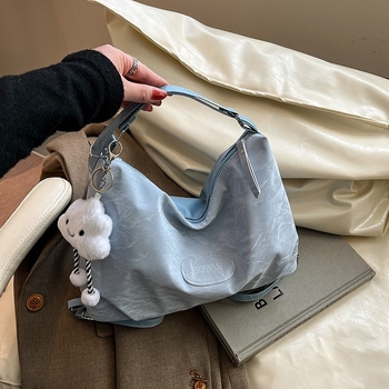 Ženska jednostavna torbica za rame, velika kapaciteta, nova 2025, moderna svakodnevna crossbody torba
