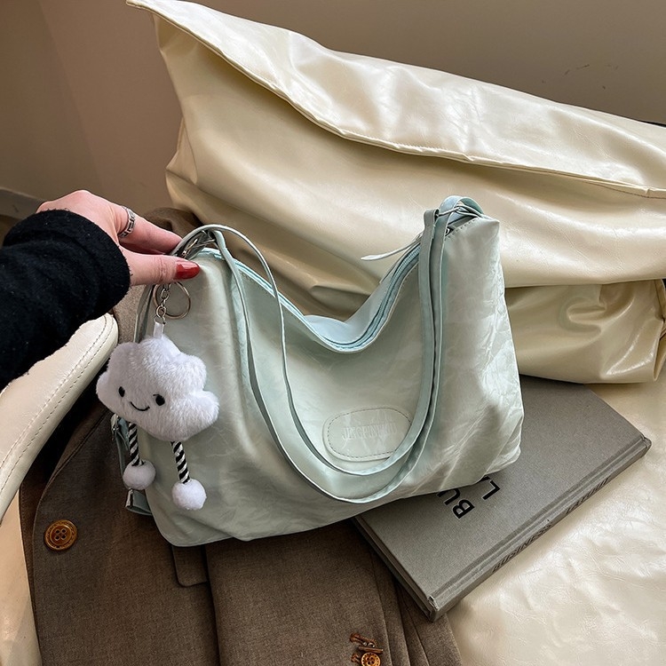 Ženska jednostavna torbica za rame, velika kapaciteta, nova 2025, moderna svakodnevna crossbody torba