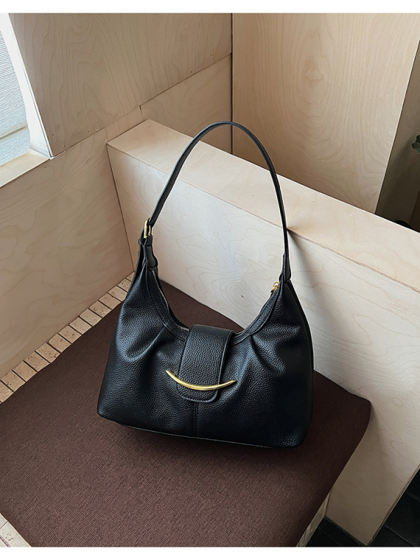 Modna ženska torba na rame s jedinstvenim dizajnom, novi stil 2026, elegantna i svestrana gradska crossbody torba