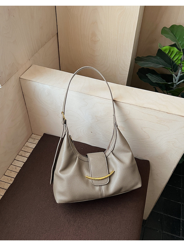 Modna ženska torba na rame s jedinstvenim dizajnom, novi stil 2026, elegantna i svestrana gradska crossbody torba