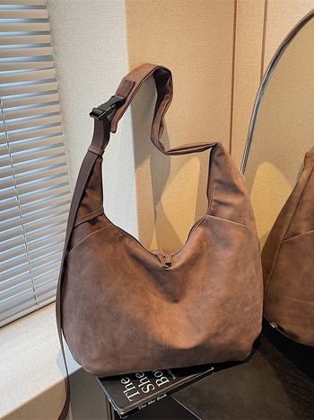 2025 PU torba za rame, jednobojna, casual i chic, velika kapaciteta, crossbody za žene