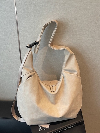 2025 PU torba za rame, jednobojna, casual i chic, velika kapaciteta, crossbody za žene