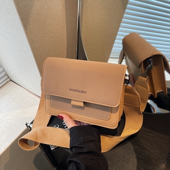Ženska mala kvadratna crossbody torba s matnim retro dizajnom, širokom naramenicom, 2026 novi model