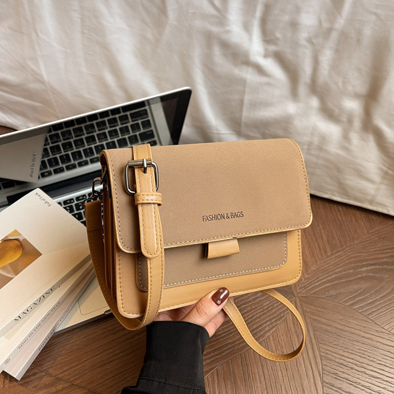 Ženska mala kvadratna crossbody torba s matnim retro dizajnom, širokom naramenicom, 2026 novi model