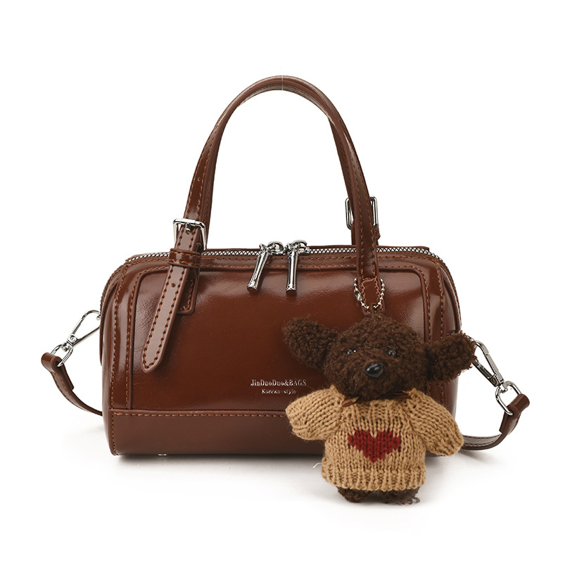 Boston torba 2026, jesen-zima, teksturirana, retro stil, mala, za rameno ili crossbody