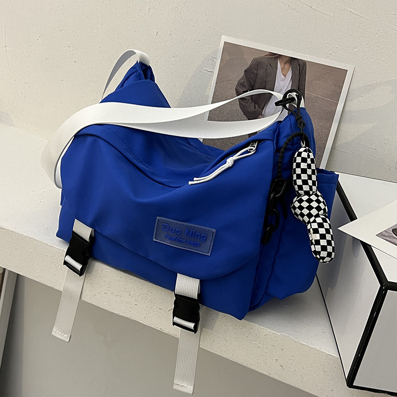 Ženska torba preko ramena u stilu workwear, japanski casual, velika zapremina, najlon, ljeto 2024, unutarnji džep