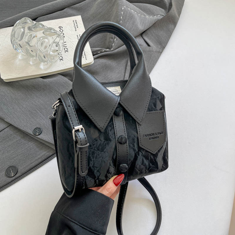 Ženska crossbody torba inspirirana korejskim stilom, PU materijal, mala kvadratna forma, za svakodnevnu upotrebu, jesen 2025