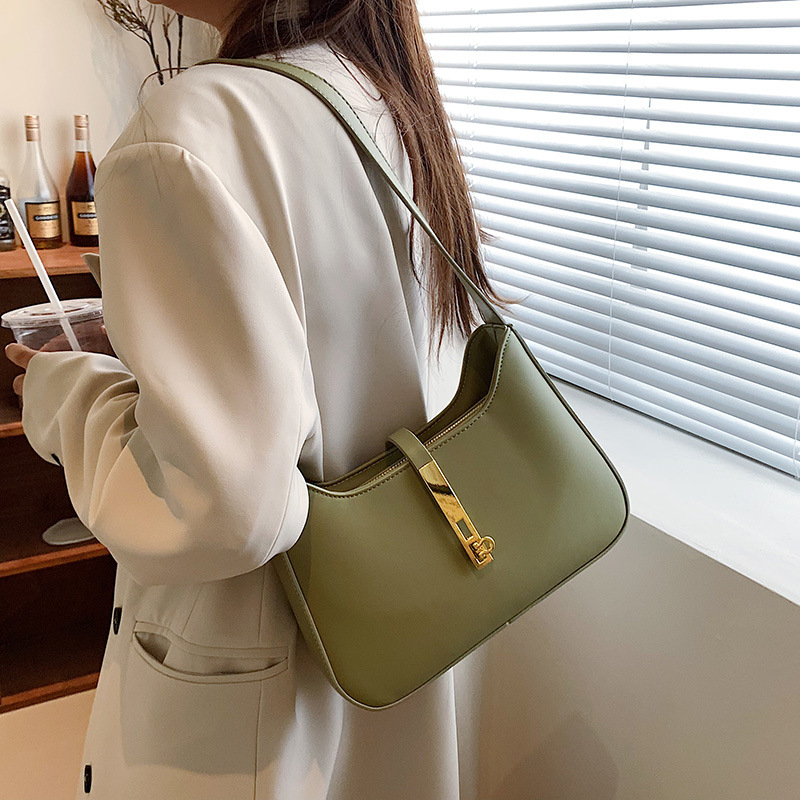 Ženska torbica za rame 2026 – novi modni trend, svestrana crossbody torba