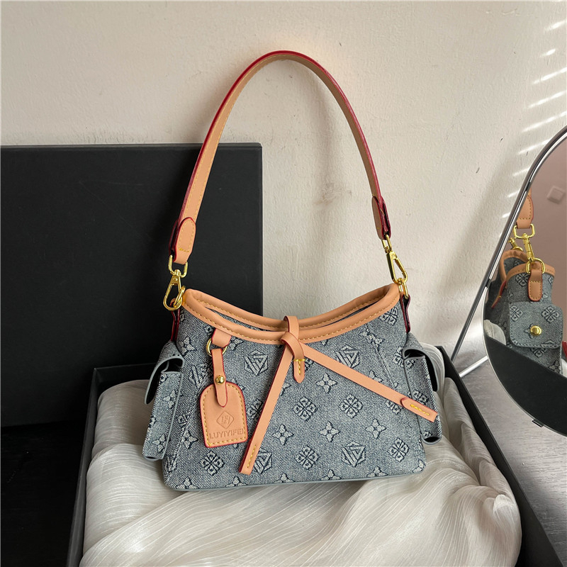 Ženska tote torba velike kapacitete, novi 2025 model, print, svestrana, elegantna svakodnevna torba