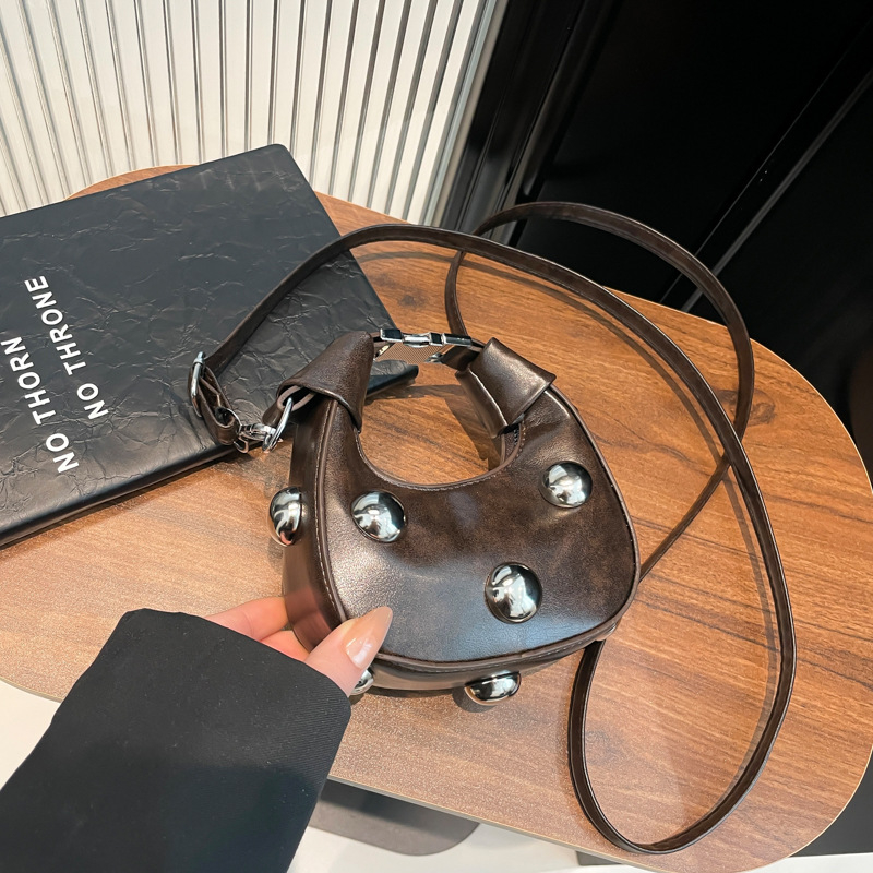 2025 nova PU torbica - mala torbica u obliku knedle, za ramena ili crossbody, gradski ležerni dizajn