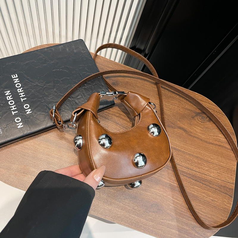 2025 nova PU torbica - mala torbica u obliku knedle, za ramena ili crossbody, gradski ležerni dizajn