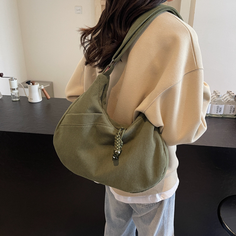 Corduroy dumpling torba, japanskog stila casual preko ramena, velika kapaciteta, model 2026