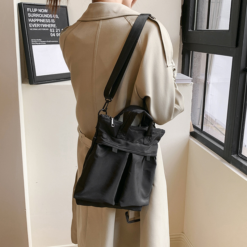 Najlon messenger torba u japanskom Harajuku stilu, casual jednobojna, unisex naramenica, kompatibilna s 12-inčnim prijenosnikom, gradski minimalistički stil