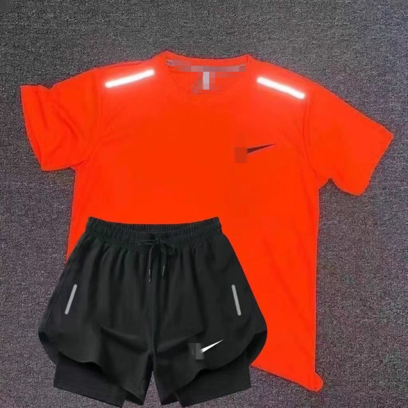 Unisex ljetni trening set s brzo sušećim materijalom: gornji dio s kratkim rukavima i šorcevi 3/4 dužine za trčanje i atletiku
