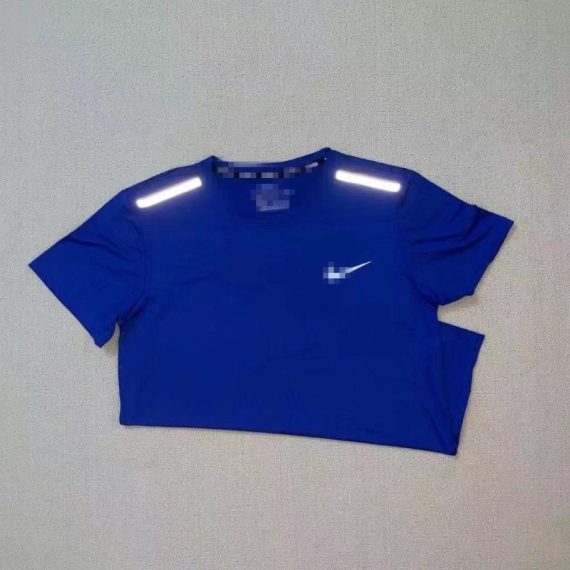 Unisex ljetni trening set s brzo sušećim materijalom: gornji dio s kratkim rukavima i šorcevi 3/4 dužine za trčanje i atletiku