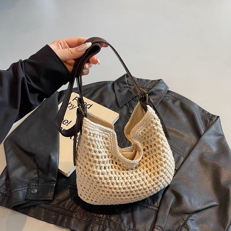 Nova ručno pletena crossbody torba s prozračnim uzorkom, plažna torba od slame, svestrana za svakodnevnu upotrebu, mala tote torba