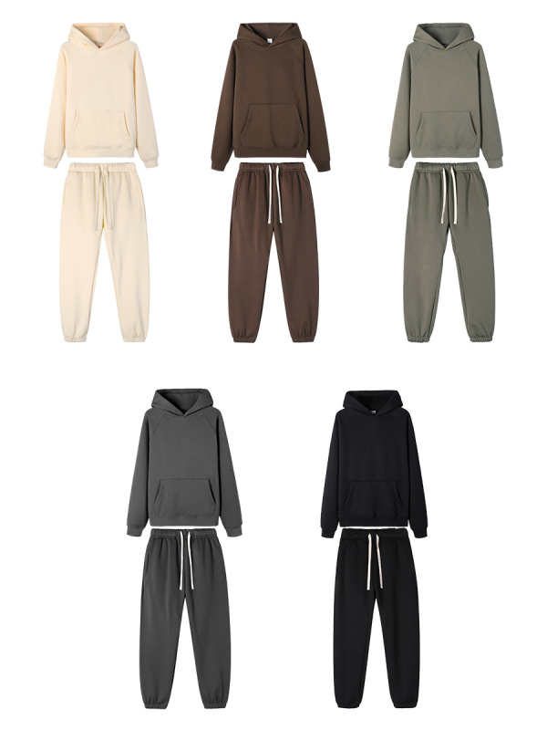 360 g nehéz kapucnis pulóver fleece bélésével, raglán ujjú, egyszínű