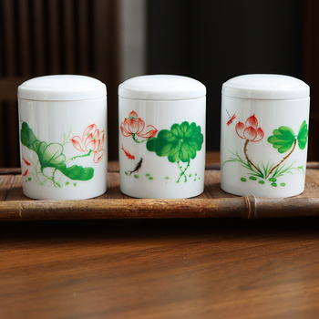 Dehua bijela porcelanska glazirana posuda za čaj s motivom lotosa, zatvorena, kompaktna mini veličina za skladištenje čaja