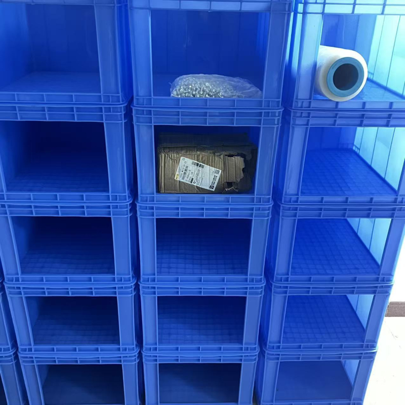 Plastična kutija za skladištenje s otvorom na vrhu za sortiranje i organiziranje na policama, injekcijsko oblikovanje, dimenzije 610×420×315 mm