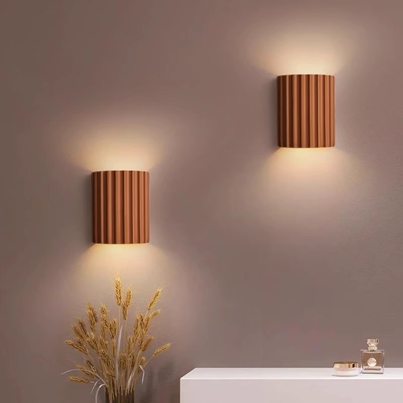 Zidna lampa uz kreveta – visokokvalitetan moderan stil, noćno svjetlo za spavaću sobu; Wabi-Sabi inspirirana dnevna soba, retro kreativna atmosfera, lampa za stepenice