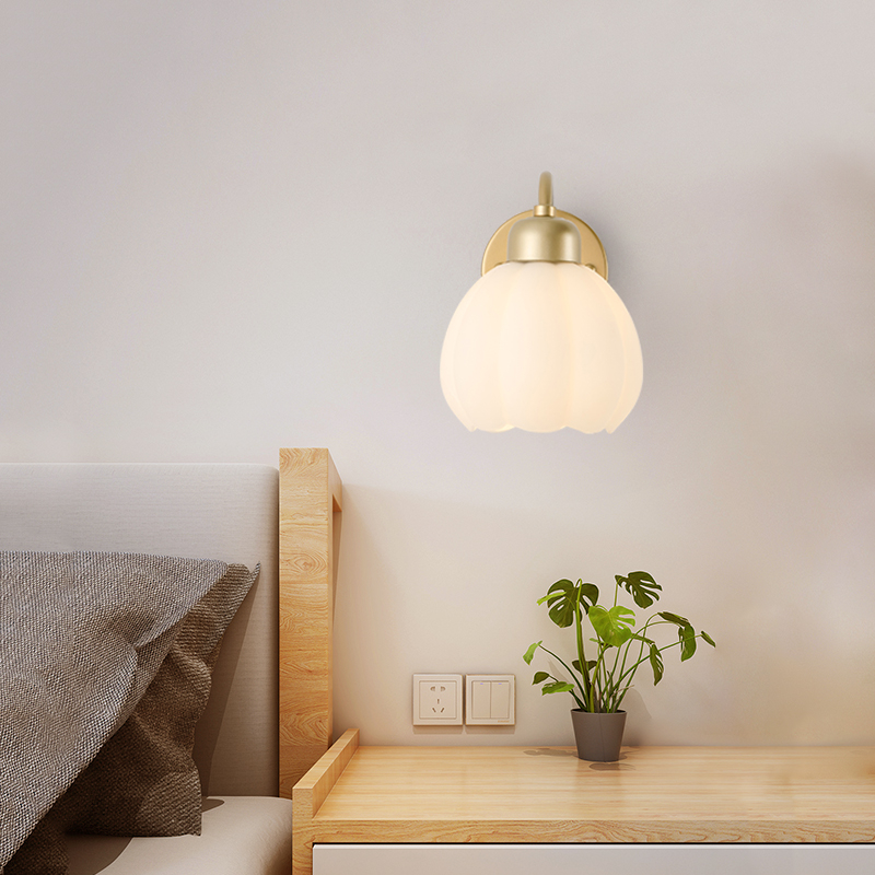 Minimalistička stenska lampa od cijelog bakra za spavaću sobu sa vučnim prekidačem, staklenim abažurom, Nordic Cream stilom, 10×15 cm, 220V, E27