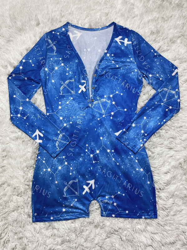 D9450 Salopetă de casă cu imprimeu de constelații, mâneci lungi și pantaloni scurți, pentru femei