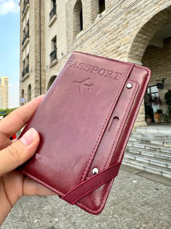 Антикрадна многофункционална чанта за документи и паспорт – калъф за вакс карта и паспорт за пътуване
