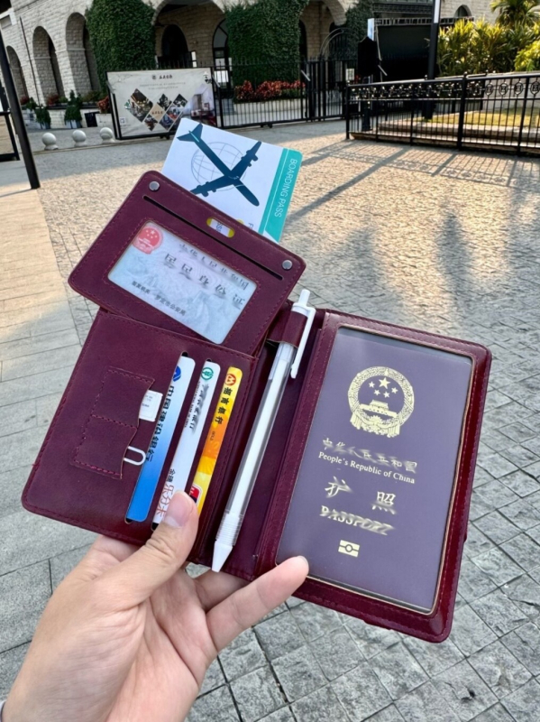 Антикрадна многофункционална чанта за документи и паспорт – калъф за вакс карта и паспорт за пътуване