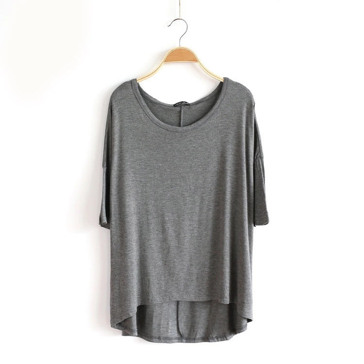 Ženski T-shirt za proljeće/ljeto u korejskom stilu, jednobojan, udoban kroj, kratki rukavi u stilu bat, okrugli izrez, materijal modal-viskoza-spandeks
