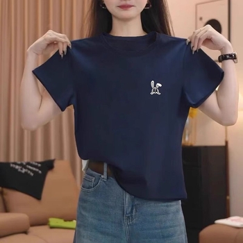 2026 Ženski T‑shirt od pamuka s kratkim rukavima, mornarsko plava, standardni kroj ramena, anime print, moderan i svestran