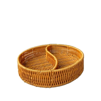 Pleteni plastični kružni koš s podijeljenim pretincima za grickalice i kruh