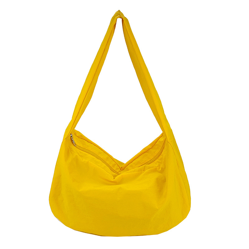 Ženska torba u japanskom stilu, minimalistička i casual, torba u dumpling obliku, jednobojna, svestrana za nošenje preko ramena i crossbody, velik kapacitet