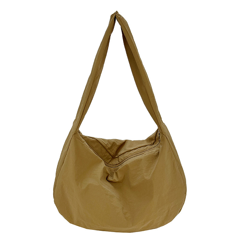 Ženska torba u japanskom stilu, minimalistička i casual, torba u dumpling obliku, jednobojna, svestrana za nošenje preko ramena i crossbody, velik kapacitet
