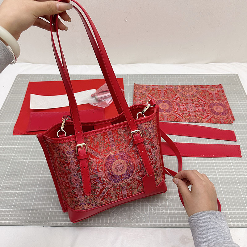 Materijalni set s nacionalnim uzorkom u novom kineskom stilu za ručno izrađenu veliku tote torbu — DIY torba za ramenu