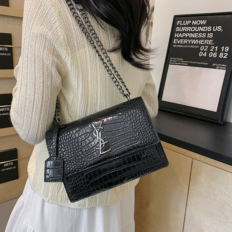 Ženska Yangjia torba u retro stilu s lancem, srednje veličine, crossbody torba